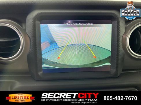 Used 2023 Jeep Wrangler Unlimited Rubicon 4xe w/ Cold Weather Group AWD/4WD image 22