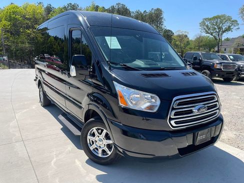 Used 2018 Ford Transit 250 148 Medium Roof RWD image 18