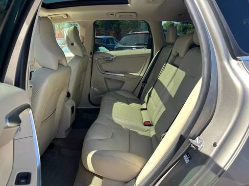 Used 2015 Volvo XC60 T5 Premier image 32
