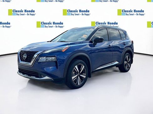 Used 2021 Nissan Rogue Platinum FWD image 3