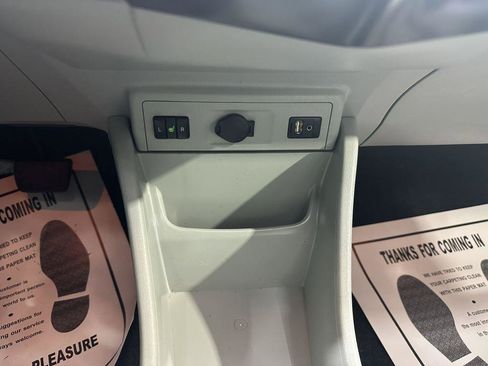 Used 2013 Toyota Prius V Five image 15