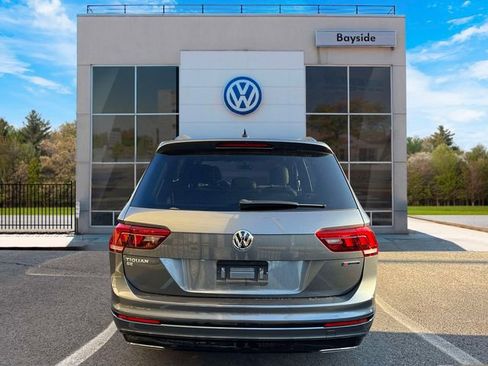 Certified 2021 Volkswagen Tiguan SE R-Line image 6