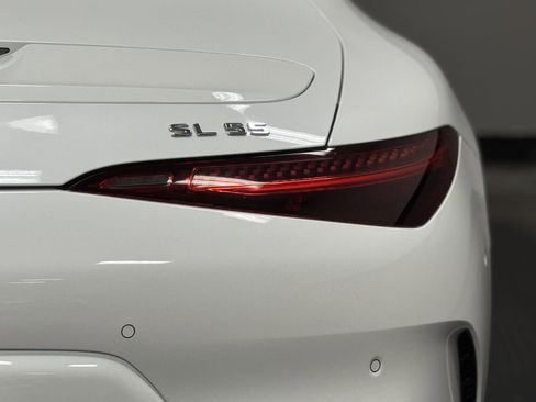 Used 2025 Mercedes-Benz SL 55 AMG 4MATIC image 13