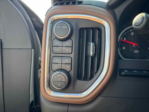 Used 2023 Chevrolet Silverado 3500 High Country w/ Z71 Off-Road Package image 26