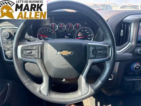 Used 2021 Chevrolet Silverado 1500 LT AWD/4WD image 11