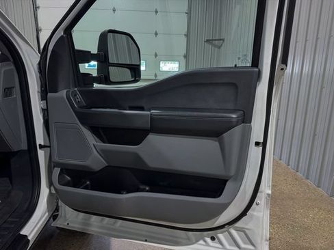 Used 2023 Ford F250 XLT AWD/4WD image 23