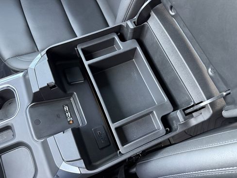 Used 2025 Chevrolet Silverado 1500 LT Trail Boss w/ LT Trail Boss Premium Package image 27