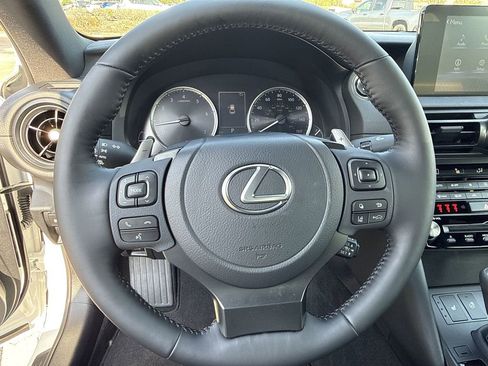 Used 2025 Lexus IS 350 F Sport RWD image 21