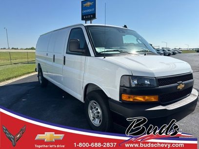 New 2025 Chevrolet Express 2500 Extended w/ Enhanced Convenience Package