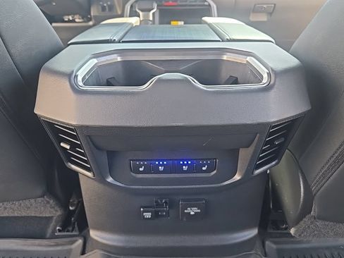 Used 2022 Toyota Tundra Platinum AWD/4WD image 14