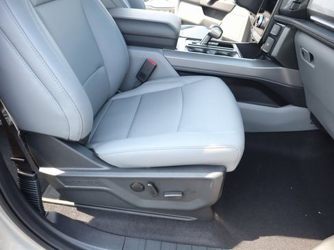 Used 2025 Ford F150 Lightning Flash image 14