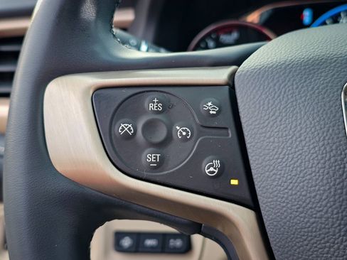 Certified 2023 GMC Acadia Denali w/ Denali Ultimate Package image 23