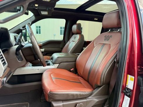 Used 2019 Ford F350 King Ranch w/ King Ranch Ultimate Package AWD/4WD image 17