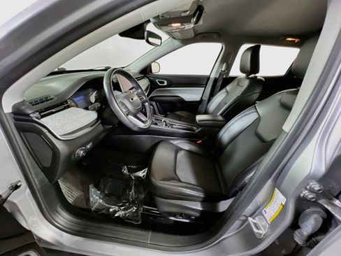 Used 2022 Jeep Compass Latitude w/ Convenience Group AWD/4WD image 19