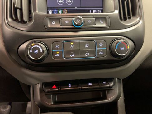 Used 2021 Chevrolet Colorado W/T w/ Custom Special Edition image 17