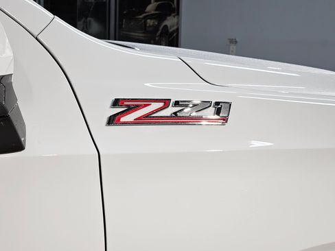 Used 2022 Chevrolet Tahoe Z71 AWD/4WD image 39
