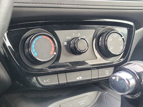 Used 2022 Honda HR-V Sport image 30