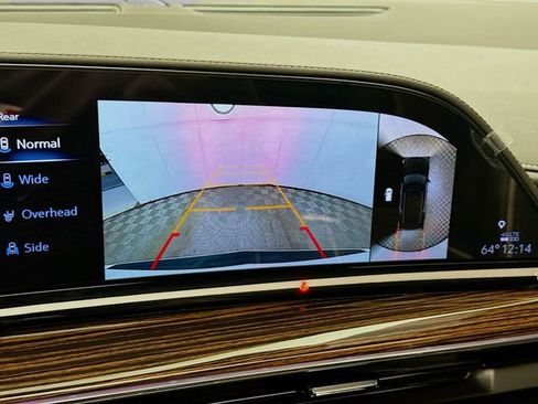 Used 2023 Cadillac Escalade Premium Luxury image 16