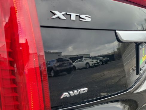 Used 2017 Cadillac XTS Luxury w/ Driver Awareness Package image 9