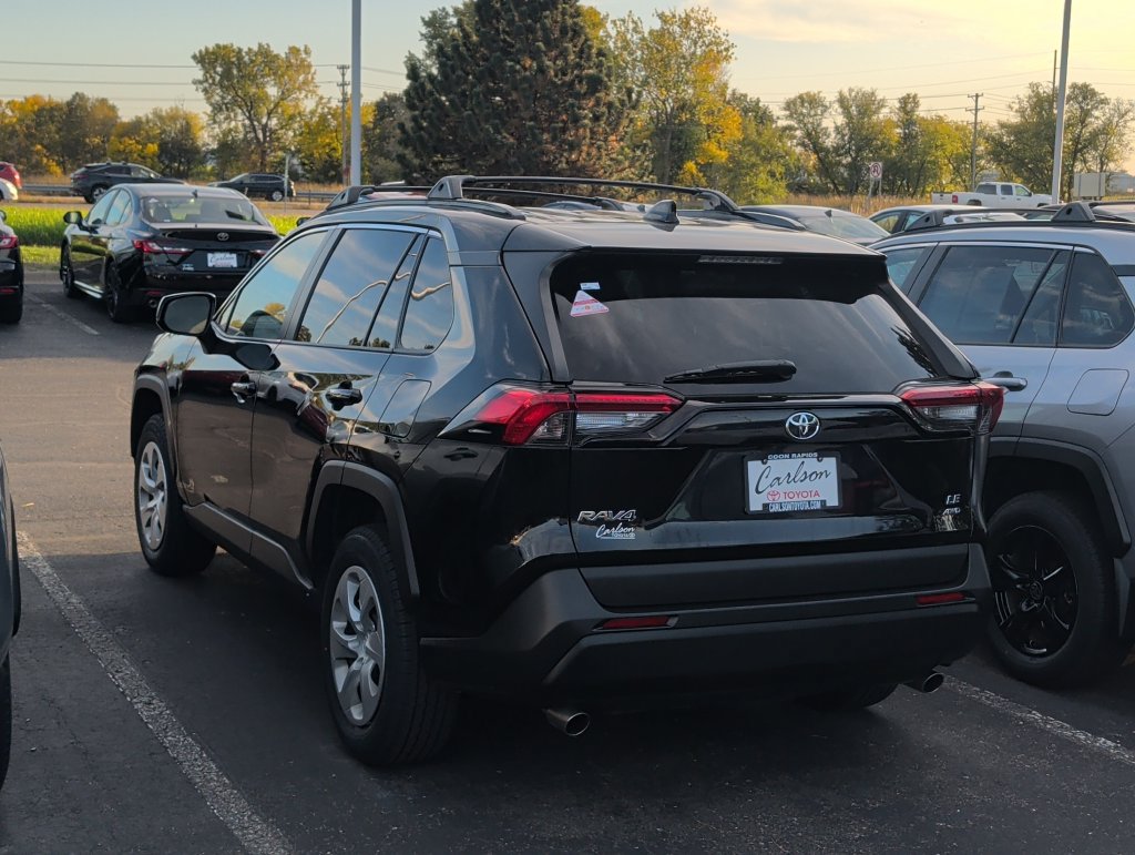 Used 2020 Toyota RAV4 LE w/ All Weather Liner Package AWD/4WD image 4