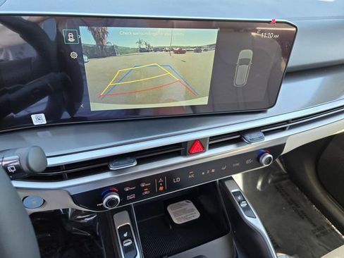New 2026 Kia Sorento S w/ S Panoramic Sunroof Package FWD image 12