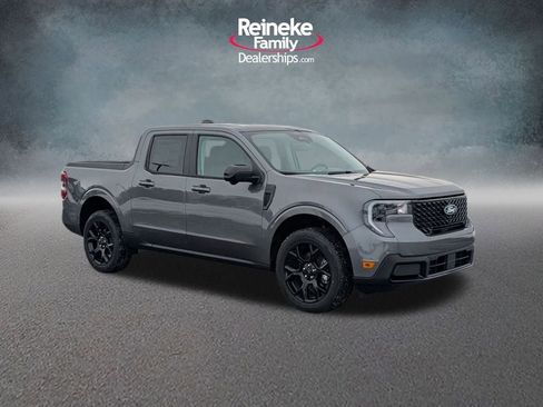 New 2026 Ford Maverick Lariat w/ Black Appearance Package image 3