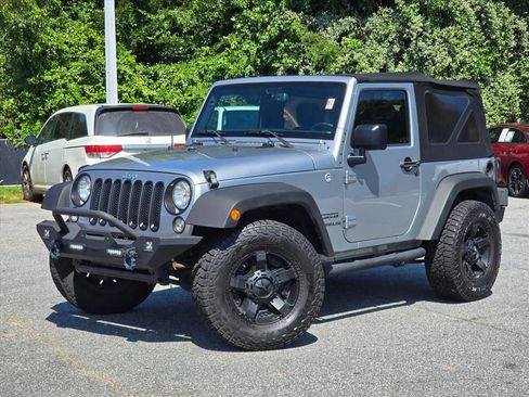 Used 2015 Jeep Wrangler Sport w/ Quick Order Package 24S AWD/4WD image 2
