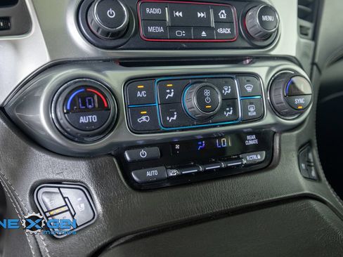 Used 2020 Chevrolet Tahoe Premier AWD/4WD image 21