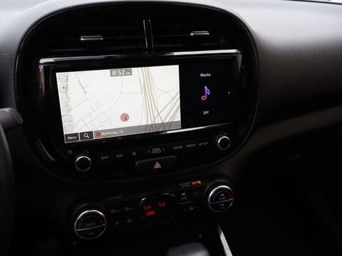 Used 2020 Kia Soul GT-Line Turbo FWD image 7