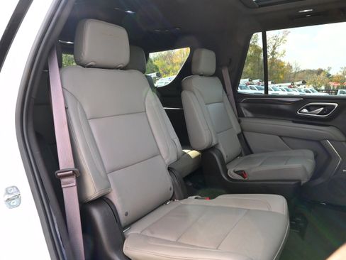 Used 2021 Chevrolet Tahoe LT w/ LT Signature Package image 11