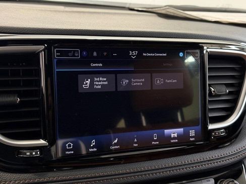 New 2026 Chrysler Pacifica Pinnacle w/ Trailer Tow Group image 31