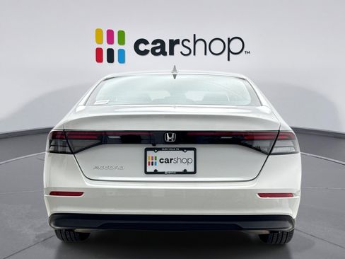 Used 2023 Honda Accord EX image 4
