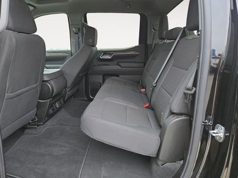 Used 2025 Chevrolet Silverado 1500 LT image 12