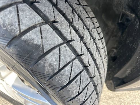 Used 2020 Mercedes-Benz GLA 250 4MATIC w/ Premium Package image 33