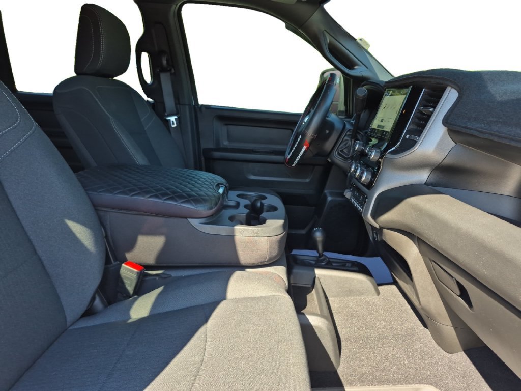 Used 2024 RAM 2500 Tradesman w/ Chrome Appearance Group AWD/4WD image 15