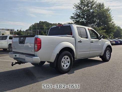 Used 2018 Nissan Frontier SV RWD image 5