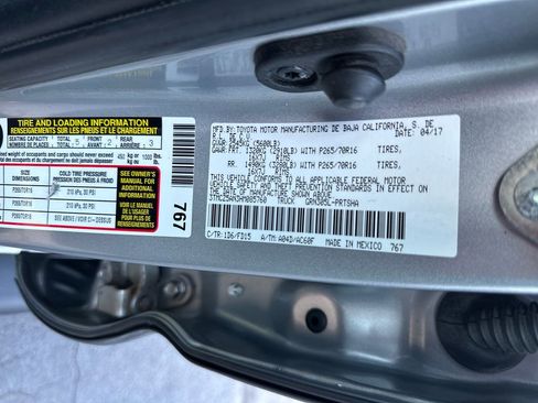 Used 2017 Toyota Tacoma TRD Off-Road image 26