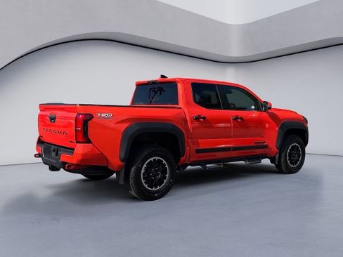 Used 2024 Toyota Tacoma TRD Off-Road w/ TRD Off Road Upgrade Package AWD/4WD image 5