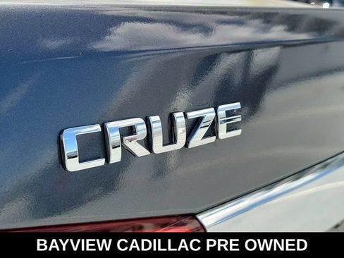 Used 2013 Chevrolet Cruze LS FWD image 11