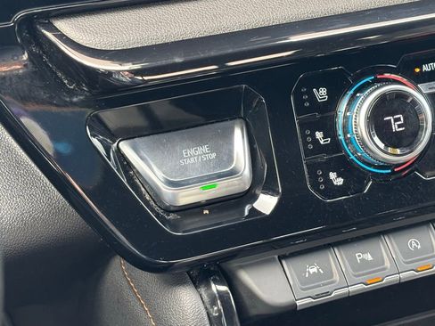 Used 2025 GMC Sierra 1500 AT4 w/ AT4 Premium Package image 33