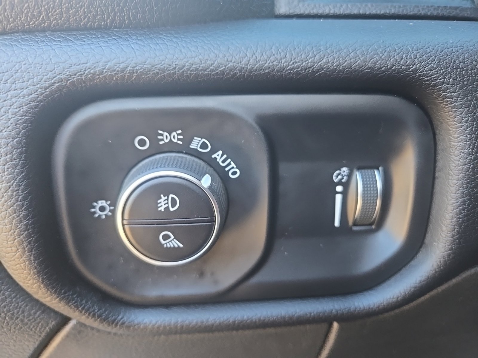 Used 2024 RAM 2500 Big Horn w/ Level 2 Equipment Group AWD/4WD image 13