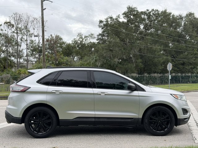 Used 2018 Ford Edge SE FWD image 6