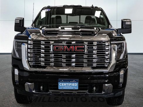 Used 2025 GMC Sierra 3500 Denali w/ Denali Reserve Package AWD/4WD image 12