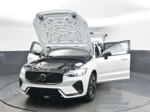 New 2026 Volvo XC60 B5 Plus w/ Protection Package Premier image 55