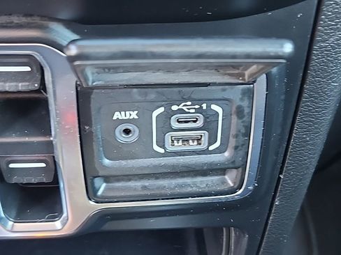 Certified 2021 Jeep Wrangler Unlimited Sport image 32