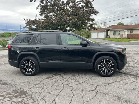 Used 2019 GMC Acadia SLT w/ Black Edition AWD/4WD image 2
