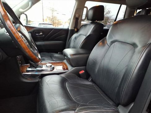 Used 2015 INFINITI QX80 w/ Deluxe Technology Package image 18