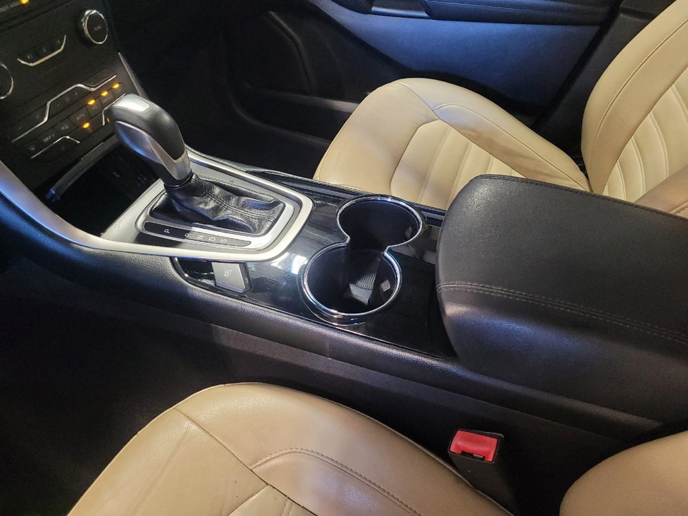 Used 2015 Ford Edge SEL w/ Equipment Group 201A AWD/4WD image 26