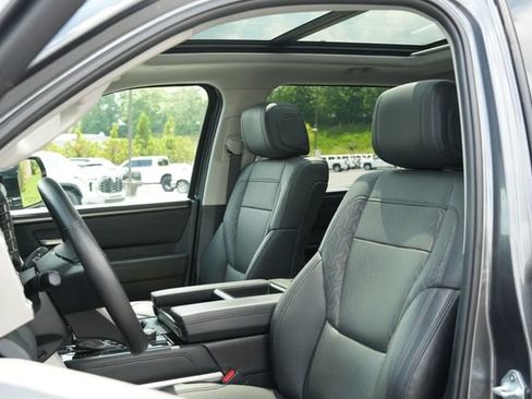 Used 2023 Toyota Tundra Limited w/ Power Package AWD/4WD image 21