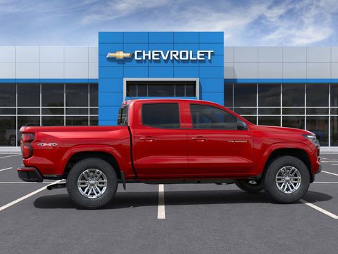 New 2025 Chevrolet Colorado LT w/ LT Convenience Package image 5